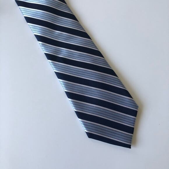 Tommy Hilfiger Silk Tie Navy and Light Blue Stripe - Picture 1 of 5